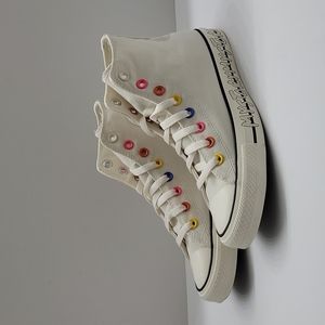 Converse High Top Brand new.